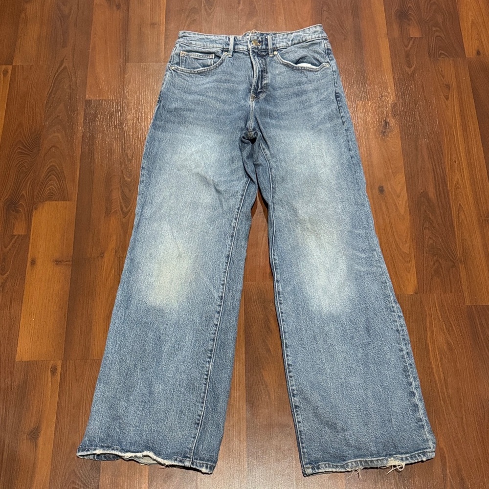 Good American Women's Flare/Wide Leg Jeans in Medium Blue with Gold Stitching